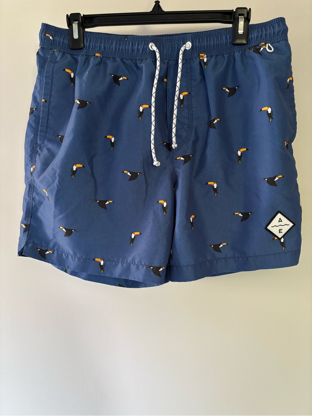 American Eagle Men's Toucan Print Swim Trunks
